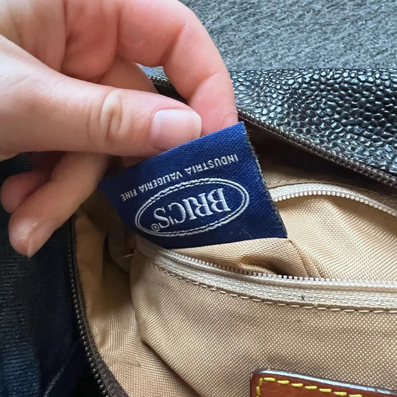 Bric’s Pebbled Leather Small Backpack - Picture 6 of 7